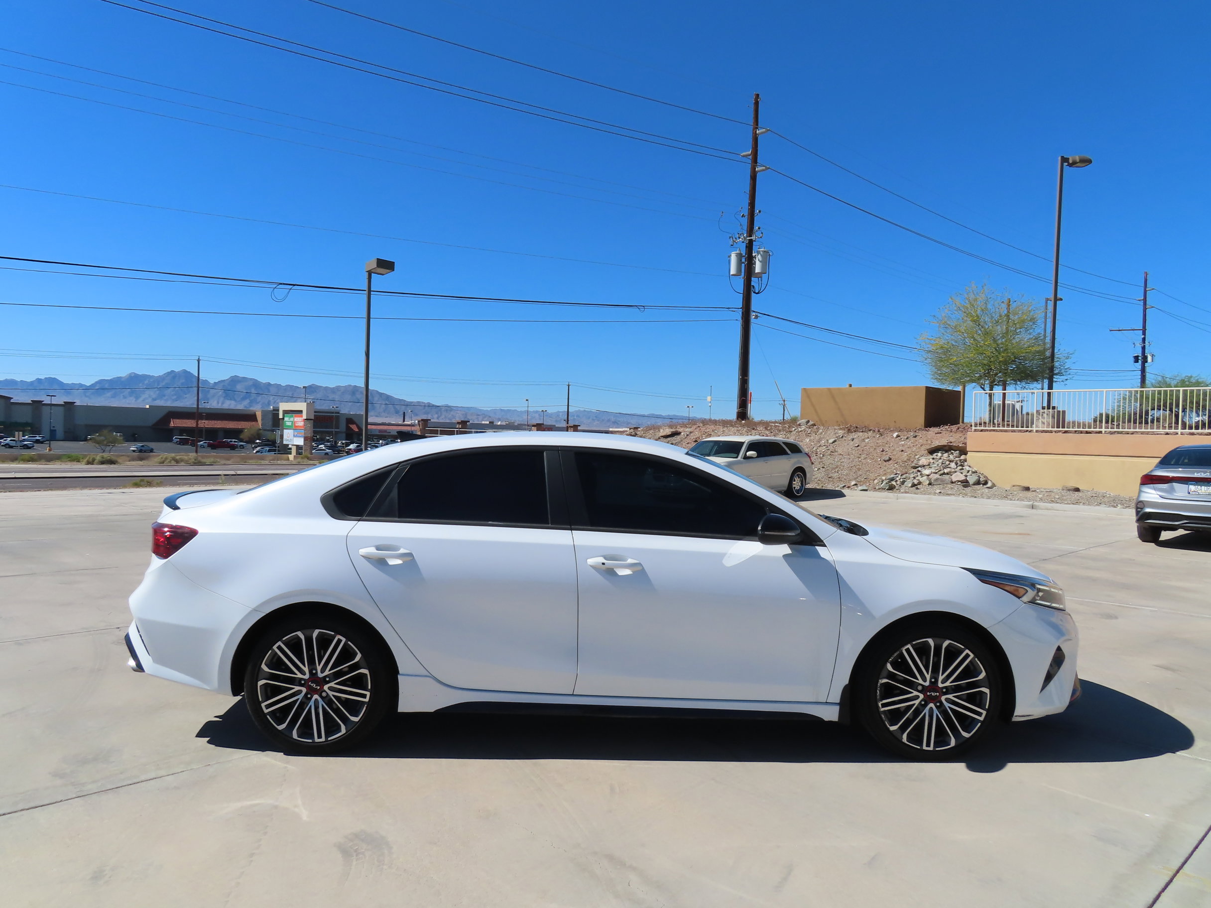 Used 2023 Kia Forte GT image 7