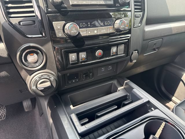 Used 2023 Nissan Titan PRO-4X AWD/4WD image 17