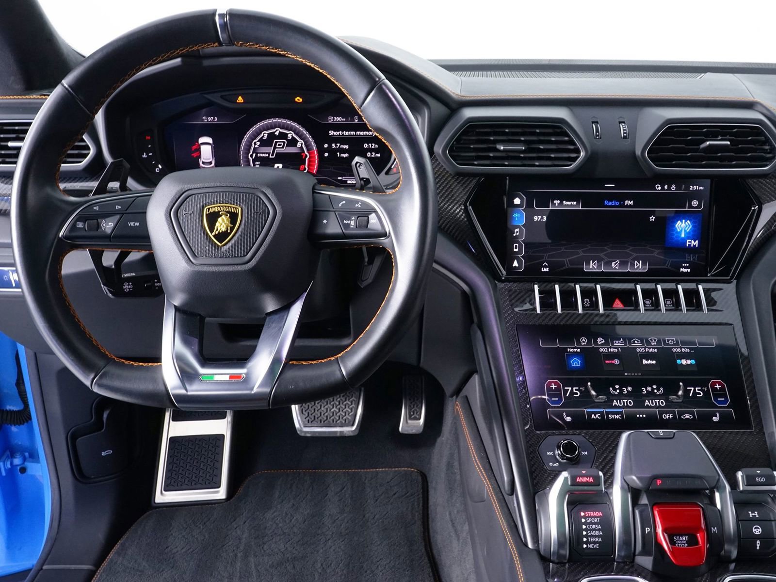 Used 2021 Lamborghini Urus image 26