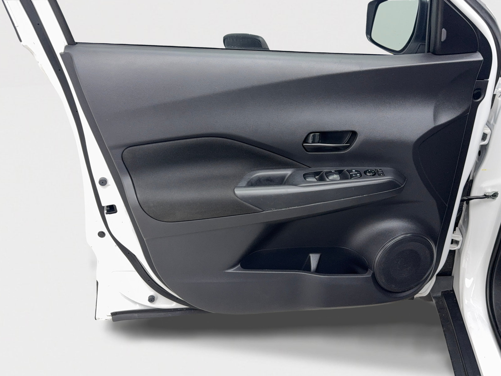 Used 2023 Nissan Kicks S FWD image 20