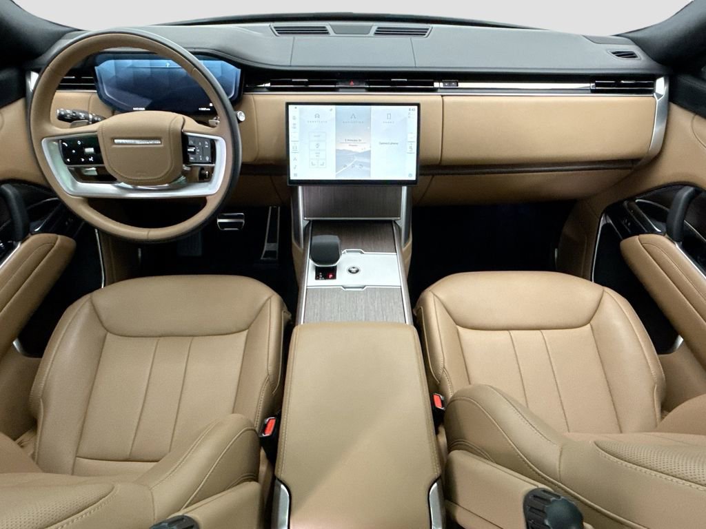 Certified 2025 Land Rover Range Rover SE AWD/4WD image 13