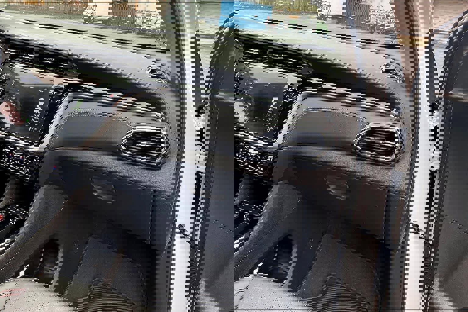 Used 2023 Chevrolet Bolt EUV LT w/ Convenience Package image 19