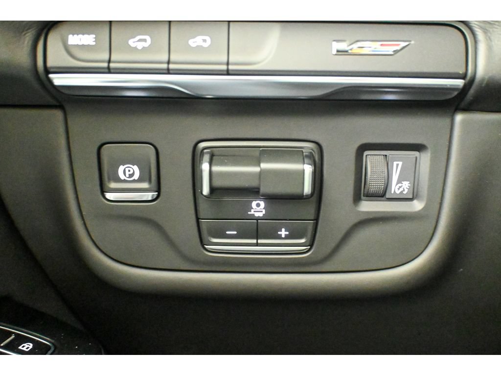 New 2026 Cadillac Escalade V w/ LPO, ONYX Package AWD/4WD image 35