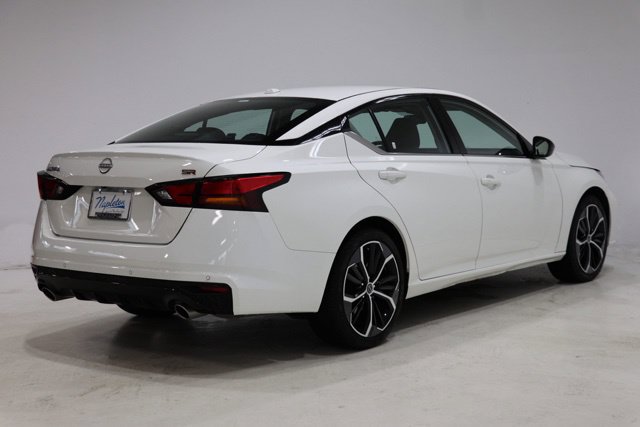 Used 2025 Nissan Altima 2.5 SR FWD image 7