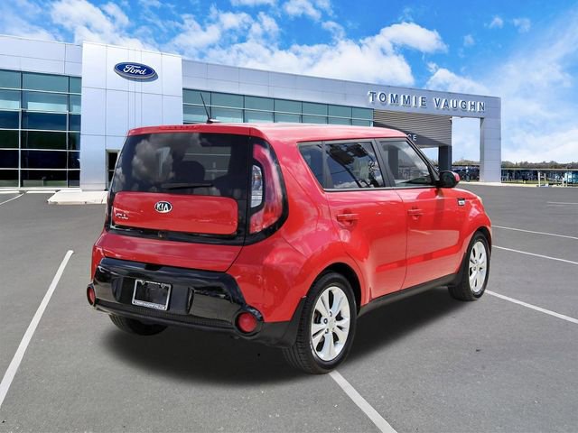 Used 2016 Kia Soul + image 4