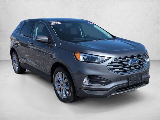 Used 2024 Ford Edge Titanium image 3