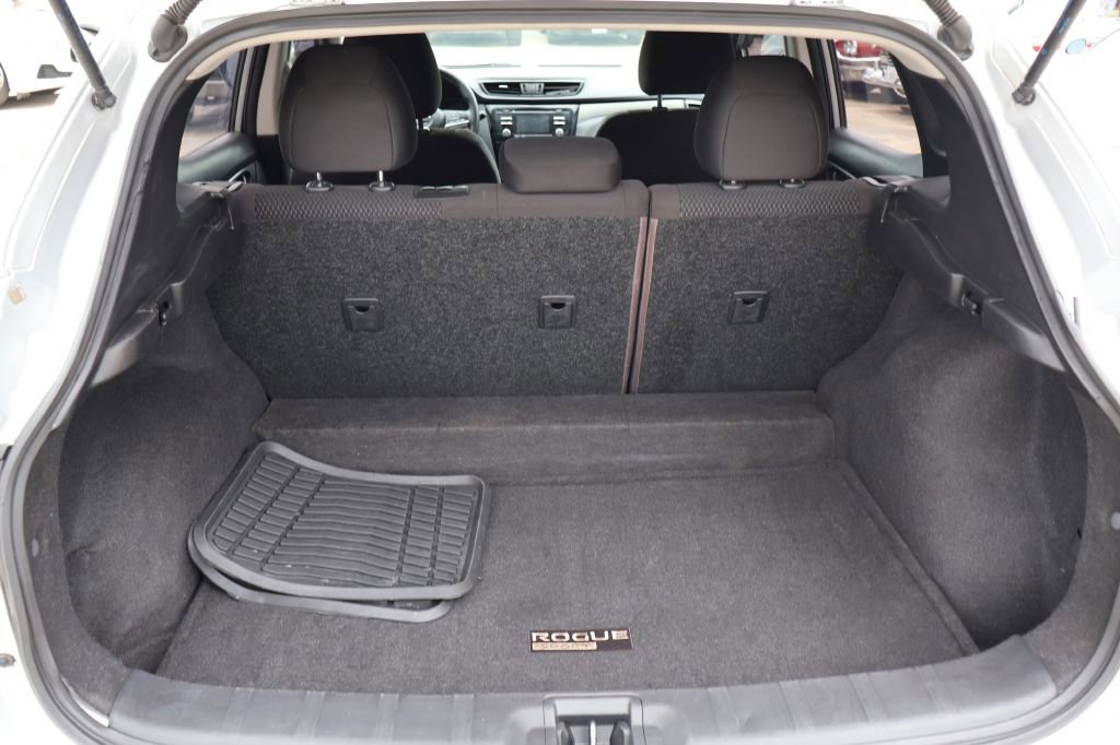 Used 2017 Nissan Rogue Sport S w/ S Appearance Package image 12