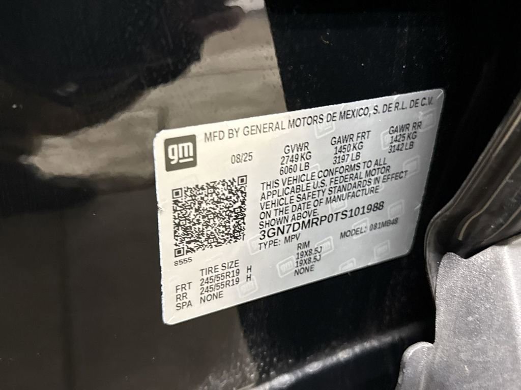 Used 2026 Chevrolet Equinox EV LT FWD image 28