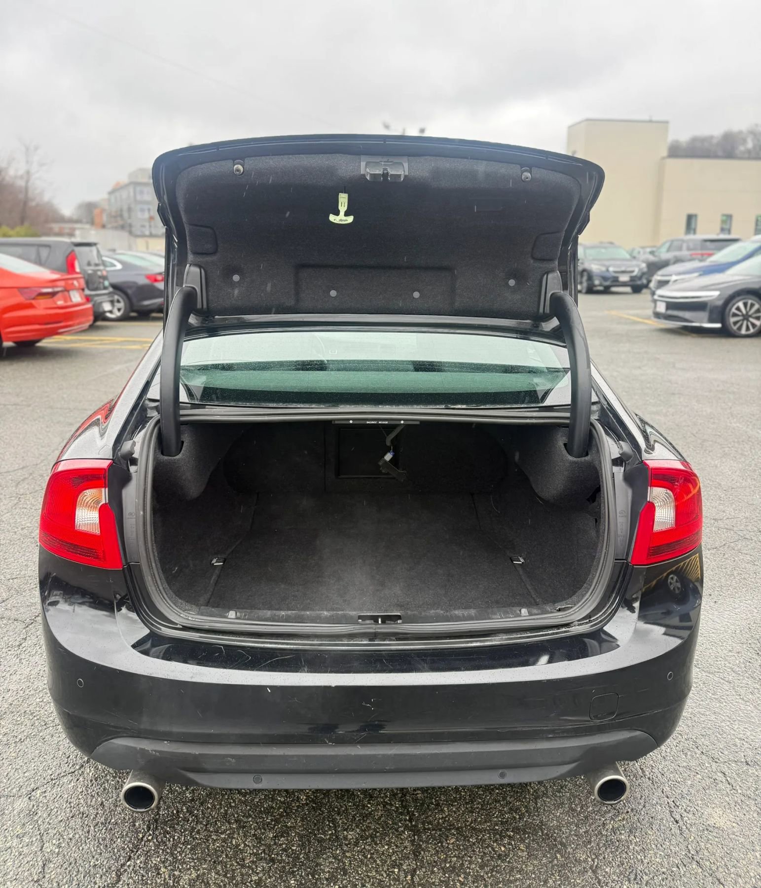 Used 2013 Volvo S60 T5 image 8