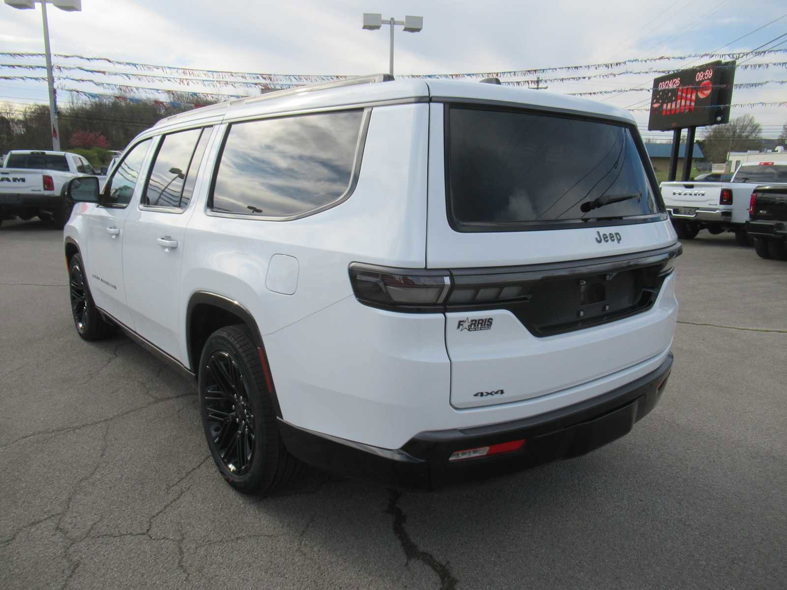 New 2026 Jeep Grand Wagoneer L Series II Obsidian image 2