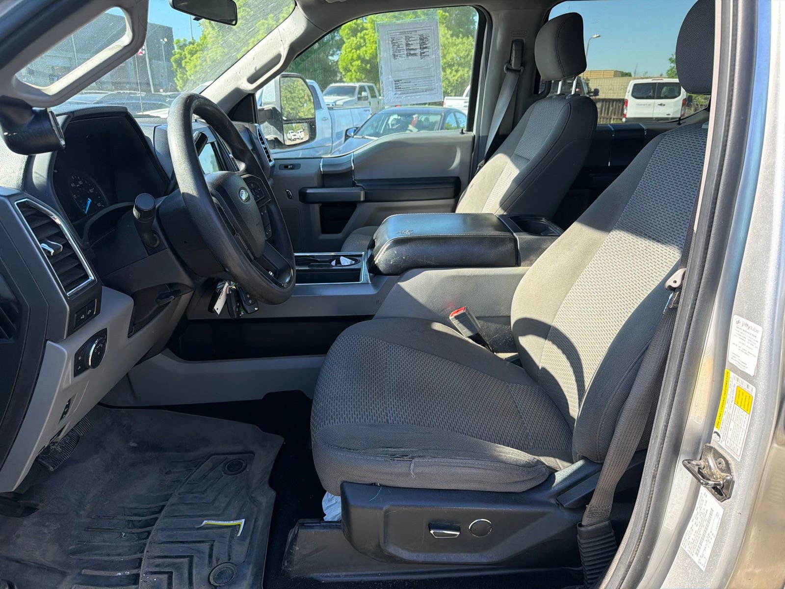 Used 2017 Ford F250 XLT w/ XLT Premium Package image 10