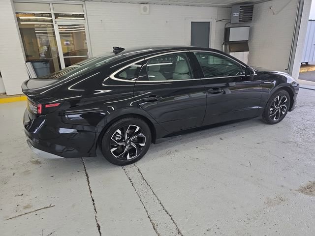 Used 2025 Hyundai Sonata SEL FWD image 6