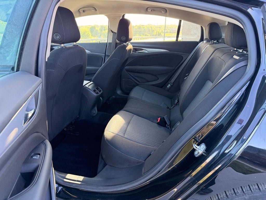 Used 2018 Buick Regal Preferred w/ Sights and Sounds Package FWD image 25