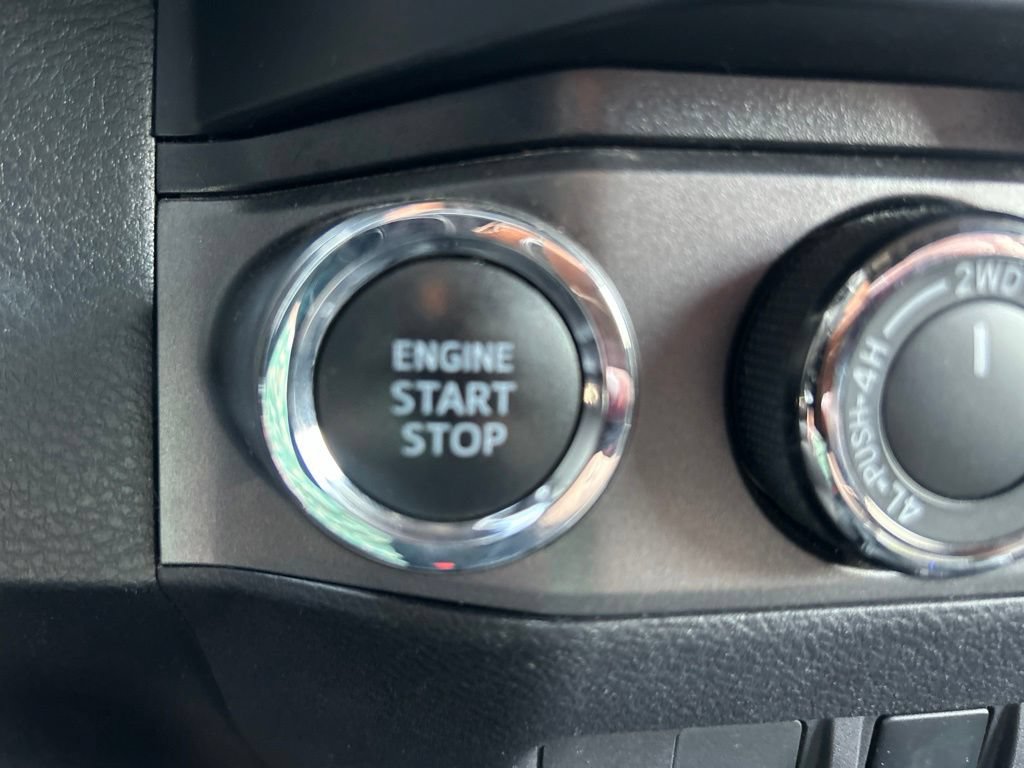 Used 2020 Toyota Tacoma TRD Off-Road AWD/4WD image 26