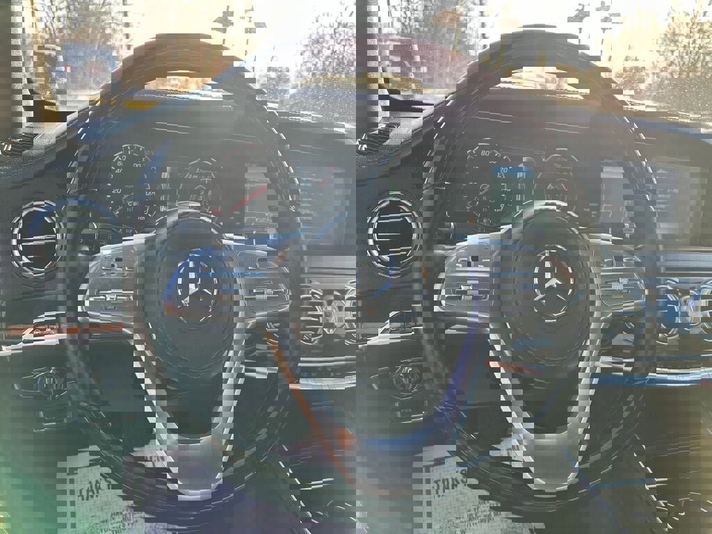 Used 2019 Mercedes-Benz S 560 4MATIC Sedan w/ Premium Package image 12