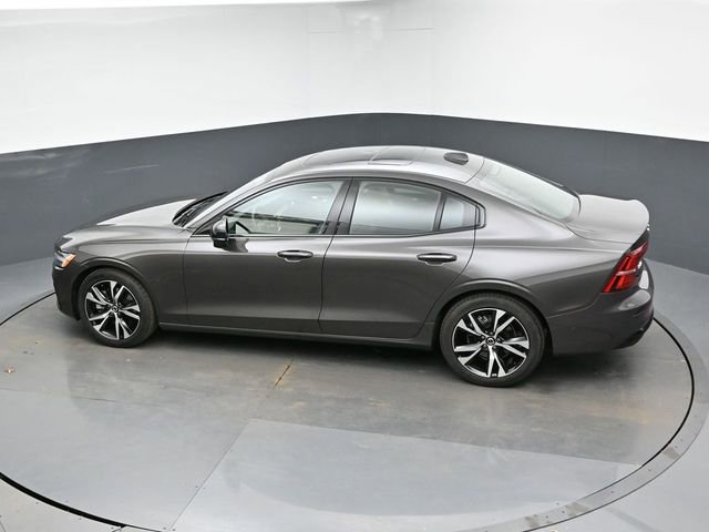 Used 2025 Volvo S60 B5 Plus AWD/4WD image 43