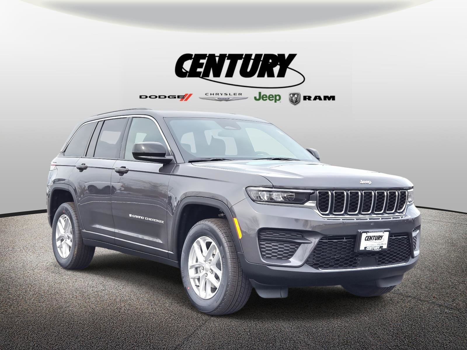 New 2026 Jeep Grand Cherokee Laredo X image 1