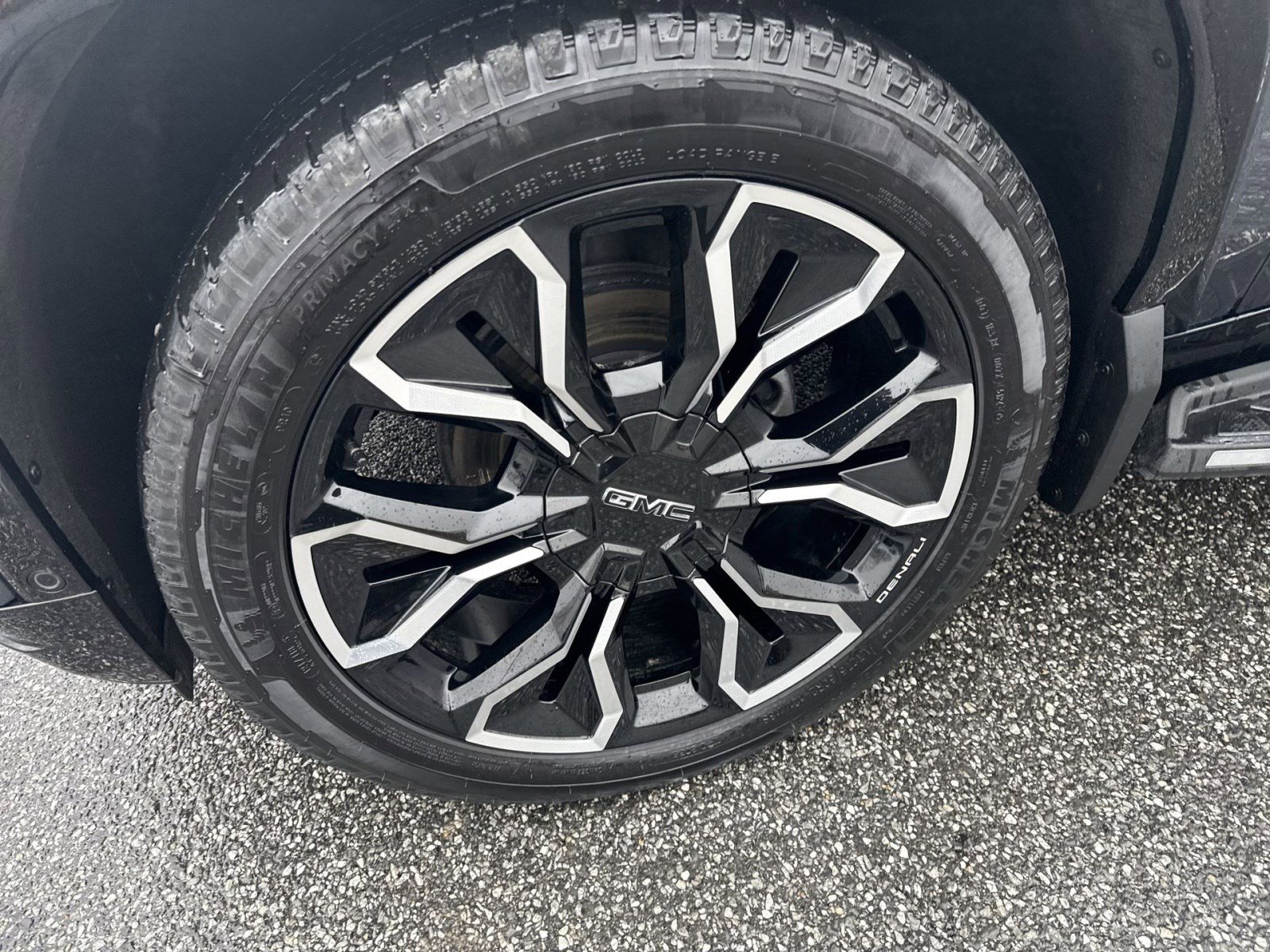 Used 2025 GMC Sierra EV Denali image 11