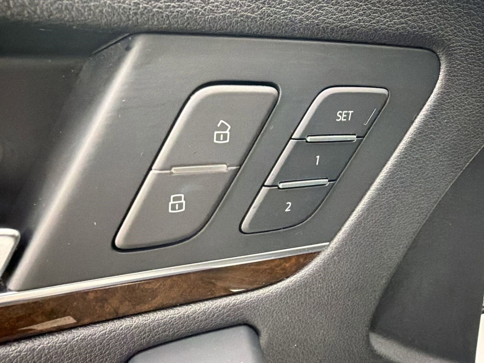 Used 2020 Audi Q5 Premium w/ Convenience Package image 15