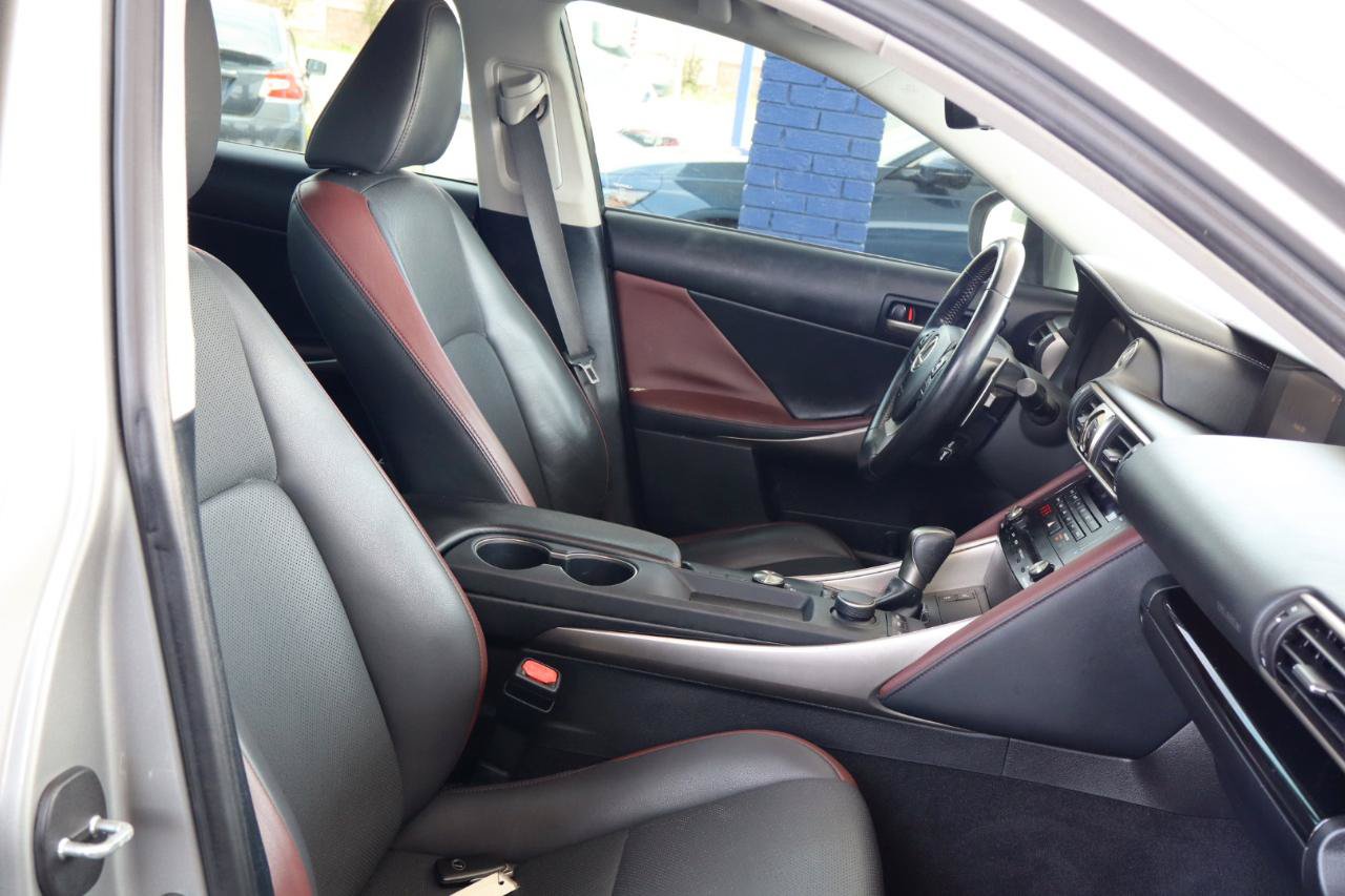 Used 2018 Lexus IS 300 w/ Premium Package RWD image 13