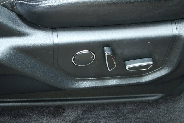 Used 2016 Ford F150 Lariat w/ Equipment Group 501A Mid image 10