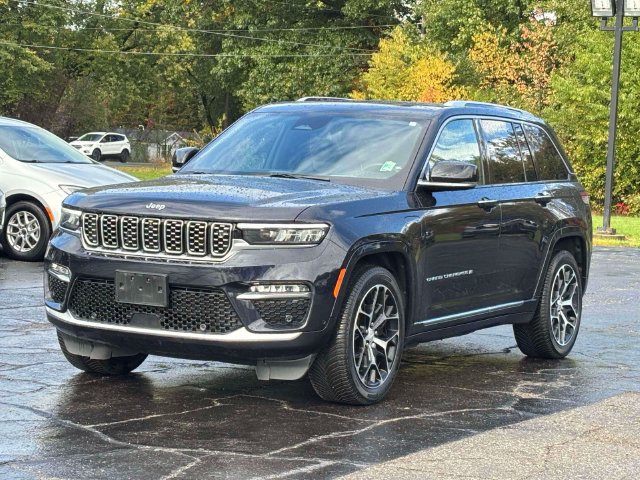 Used 2023 Jeep Grand Cherokee Summit AWD/4WD image 37