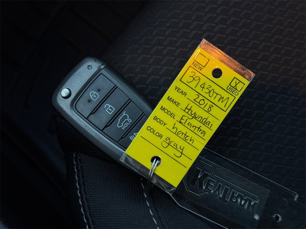 Used 2018 Hyundai Elantra GT image 29