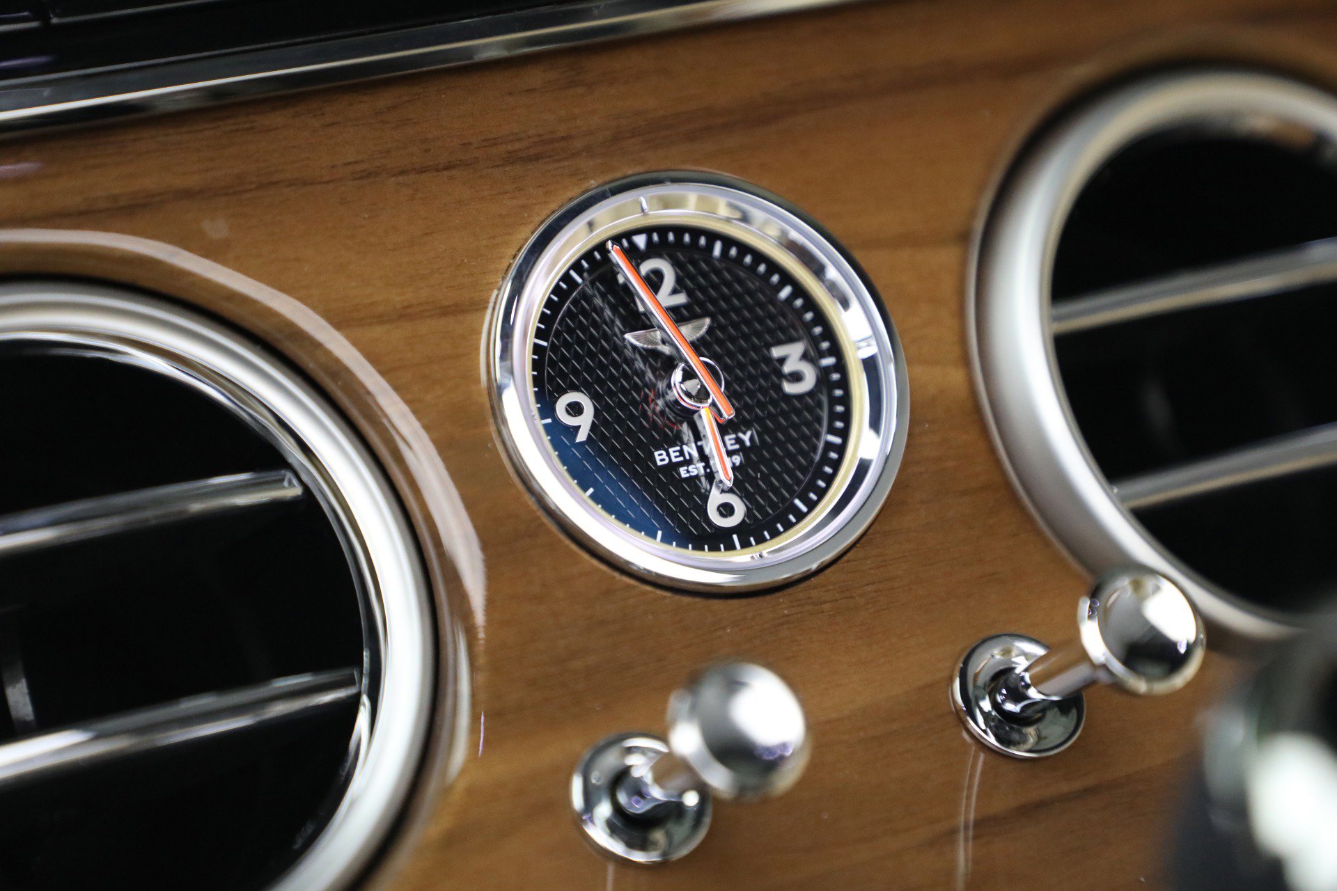 New 2026 Bentley Continental GTC AWD/4WD image 32