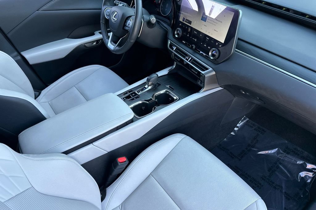 Used 2023 Lexus RX 350 Premium FWD image 18