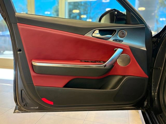 Used 2021 Kia Stinger GT2 image 19