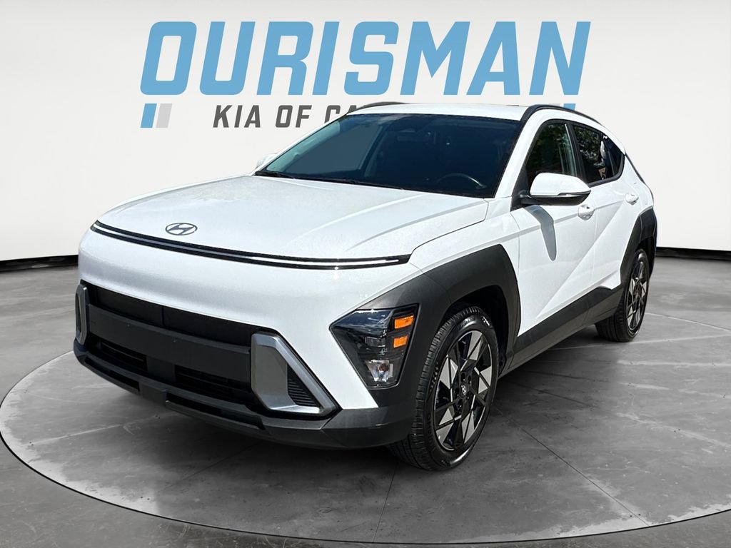 Used 2025 Hyundai Kona SEL FWD image 2