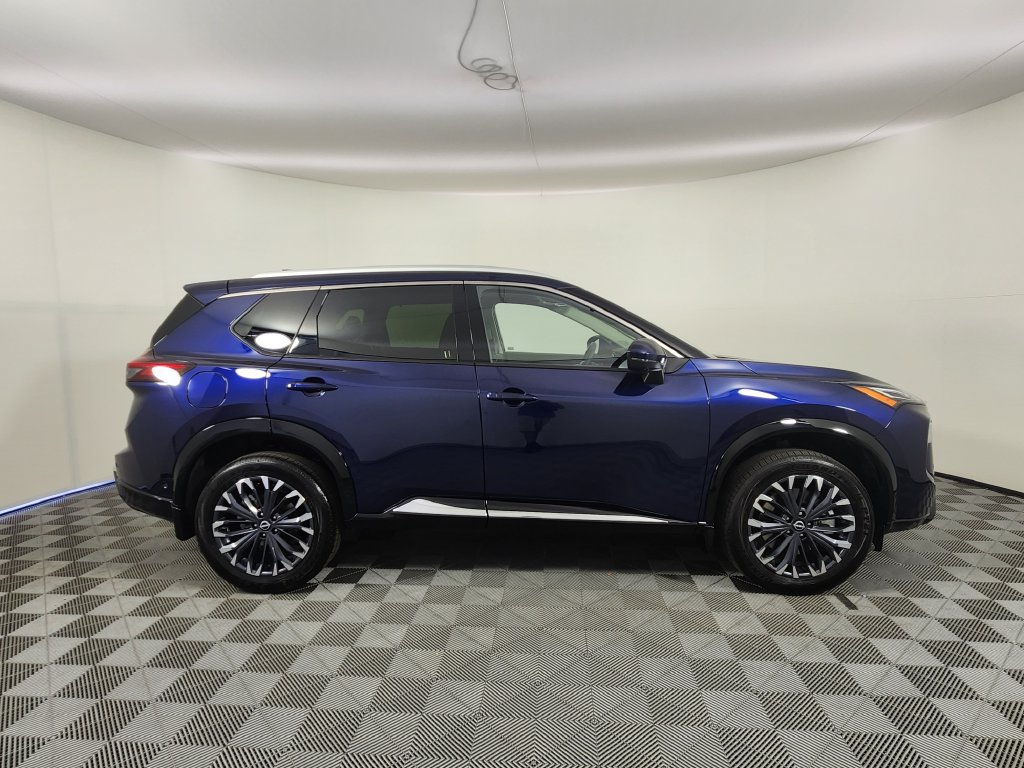 Certified 2025 Nissan Rogue Platinum w/ Tech Package AWD/4WD image 6