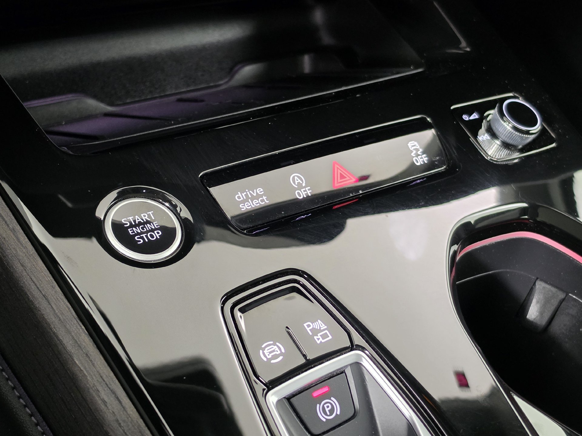 Certified 2025 Audi A5 Premium w/ Convenience Package AWD/4WD image 19