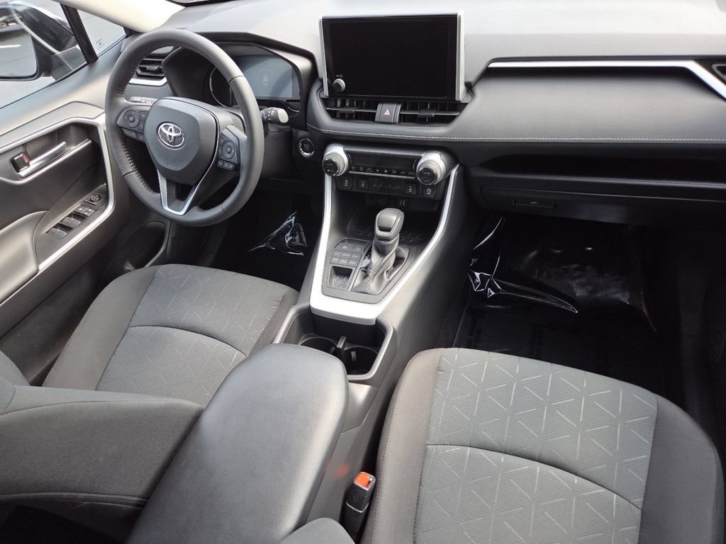 Used 2025 Toyota RAV4 XLE w/ Convenience Package AWD/4WD image 30