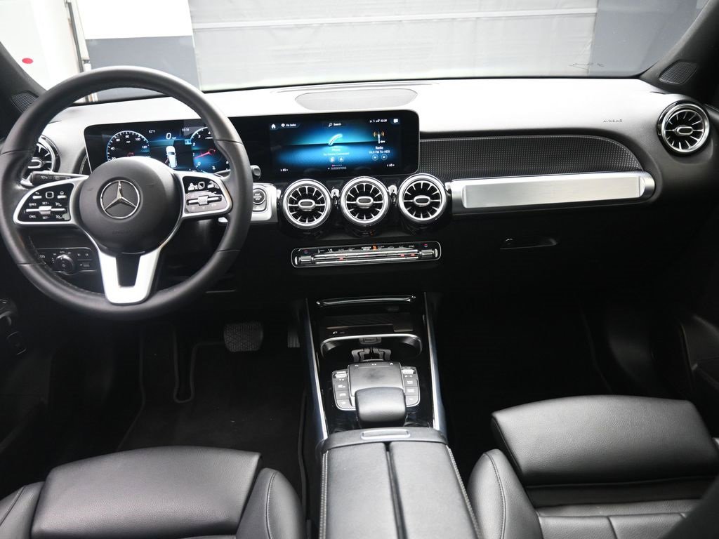 Used 2021 Mercedes-Benz GLB 250 w/ Premium Package image 9