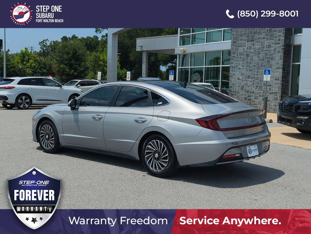 Used 2023 Hyundai Sonata Limited w/ Cargo Package FWD image 5