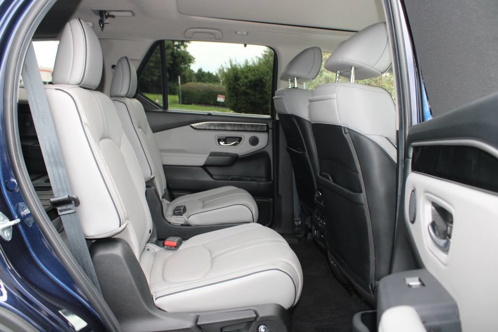 Used 2024 Honda Pilot Elite image 14