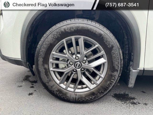 Used 2024 Nissan Rogue S AWD/4WD image 5