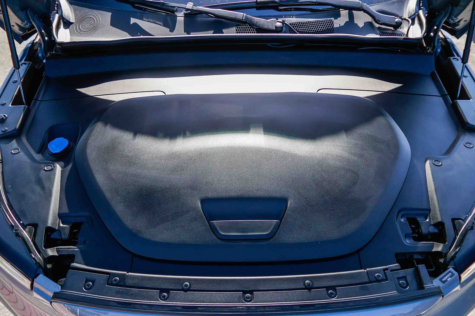 Used 2023 Volvo XC40 Recharge Ultimate AWD/4WD image 31