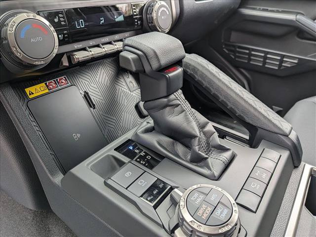 Certified 2026 Toyota 4Runner TRD Off-Road Premium AWD/4WD image 12