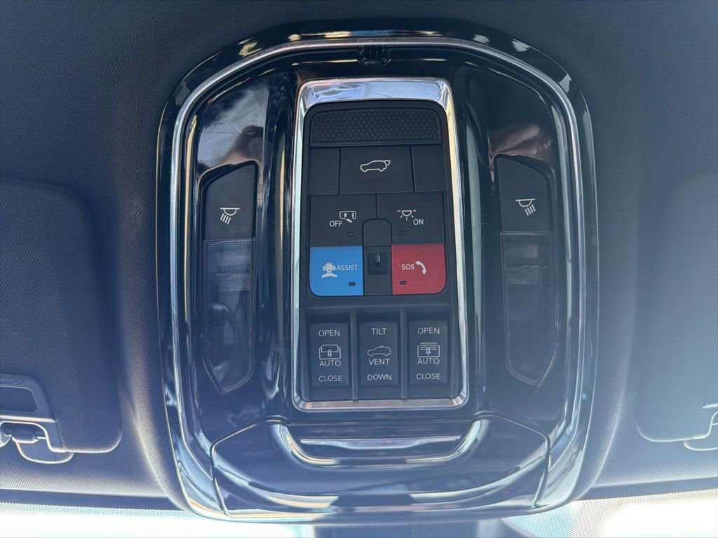 Used 2023 Jeep Grand Cherokee L Overland w/ Rear Seat Video Group I image 21