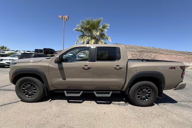 Used 2023 Nissan Frontier PRO-4X w/ Pro-4X Premium Package AWD/4WD image 2