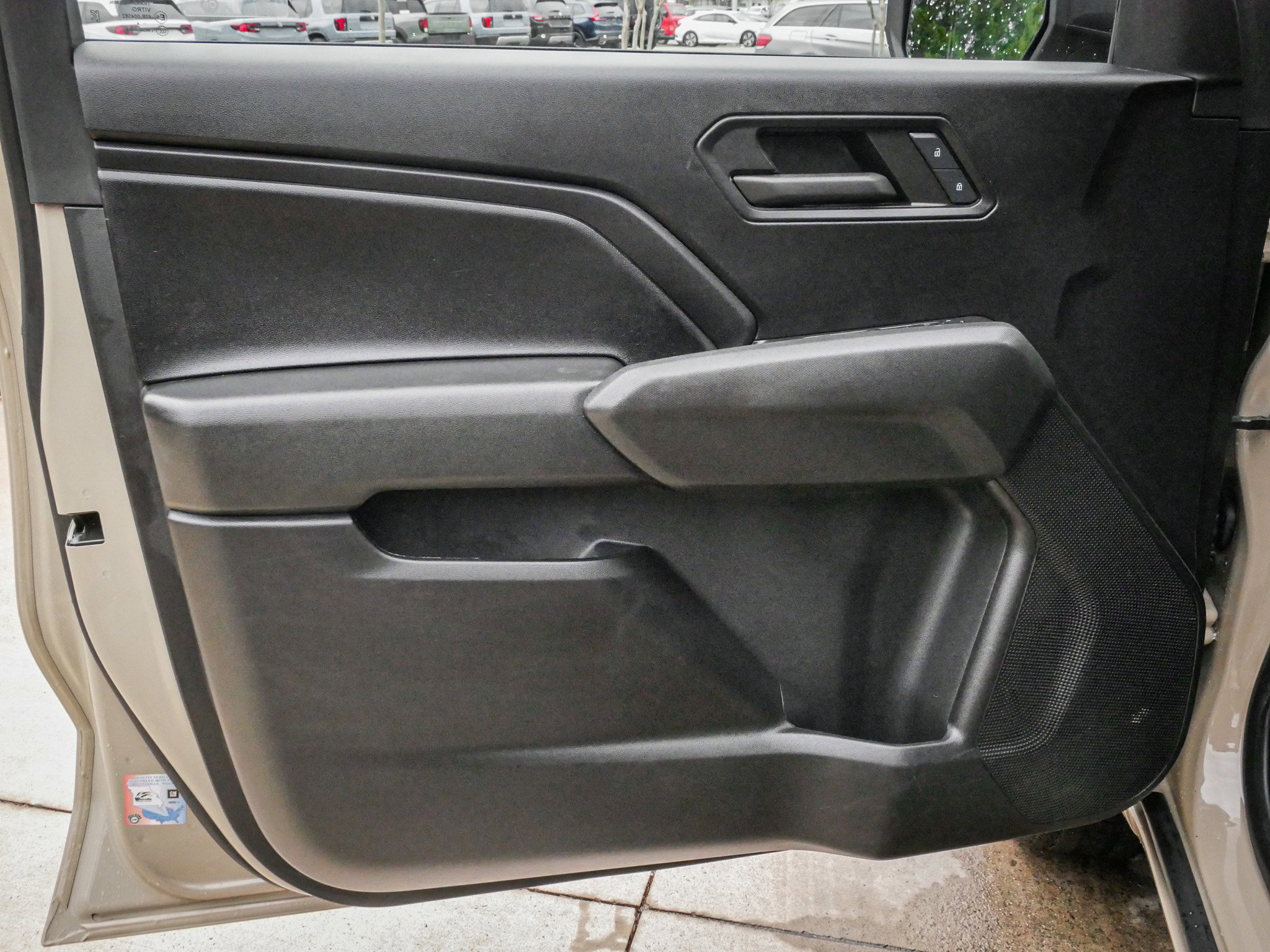 Used 2024 Chevrolet Colorado W/T RWD image 14