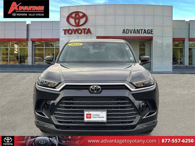 Certified 2025 Toyota Grand Highlander FWD image 2