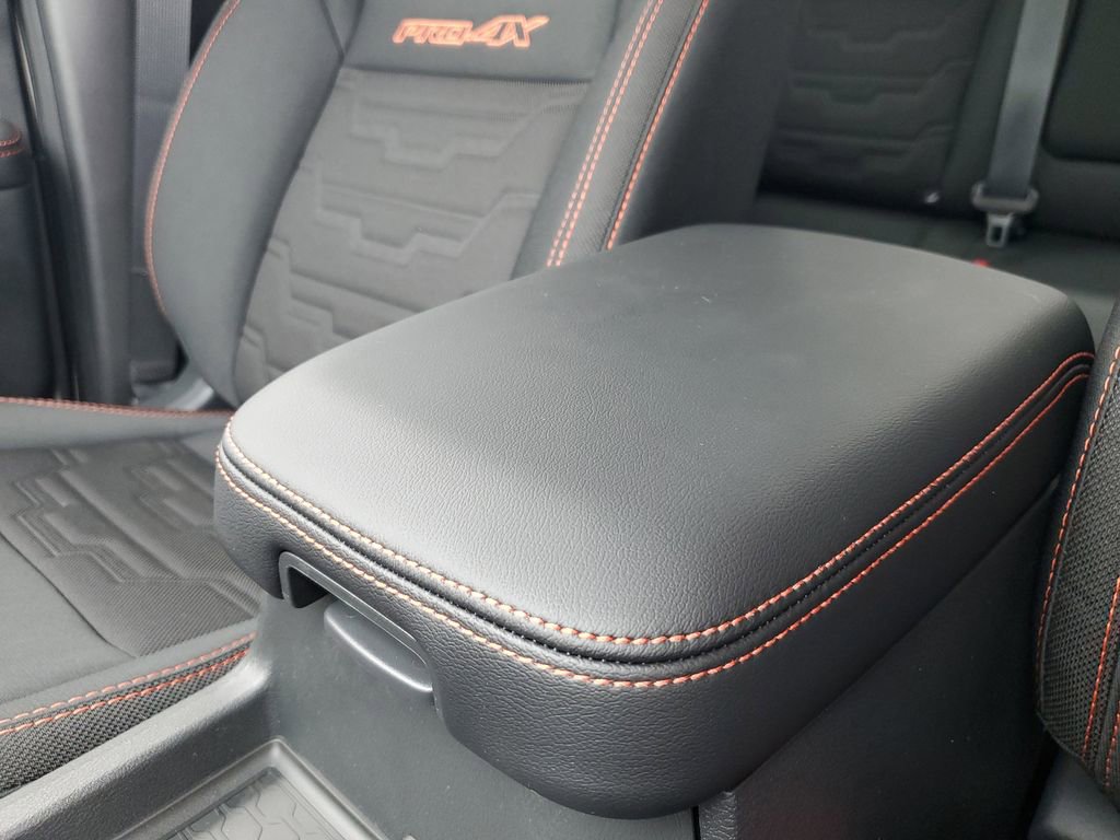 New 2025 Nissan Frontier PRO-4X image 19