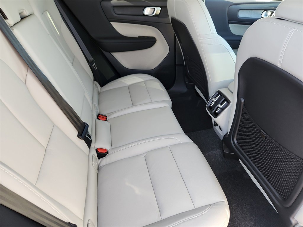 New 2026 Volvo XC40 B5 Plus w/ Protection Package Premier image 21