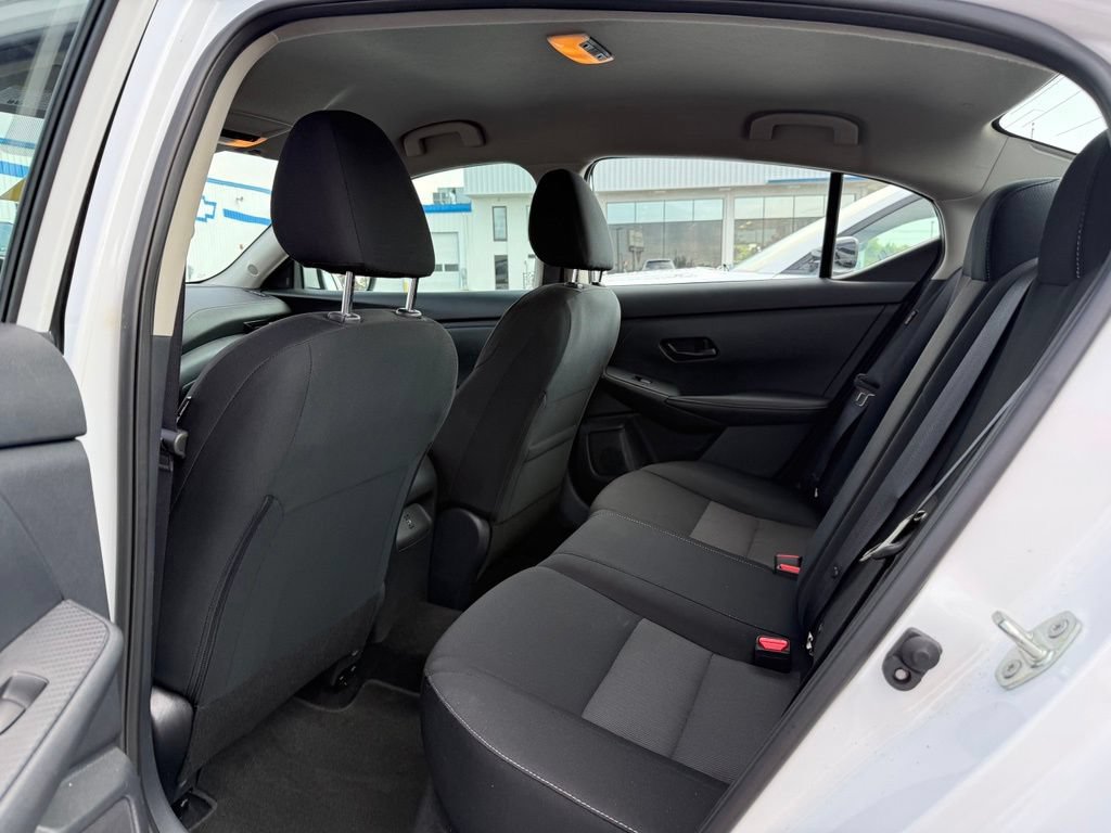 Used 2025 Nissan Sentra SV FWD image 11