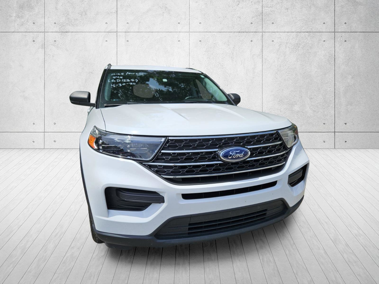 Used 2020 Ford Explorer XLT AWD/4WD image 3