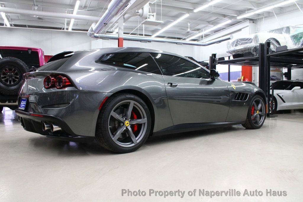 Used 2017 Ferrari GTC4Lusso AWD/4WD image 9