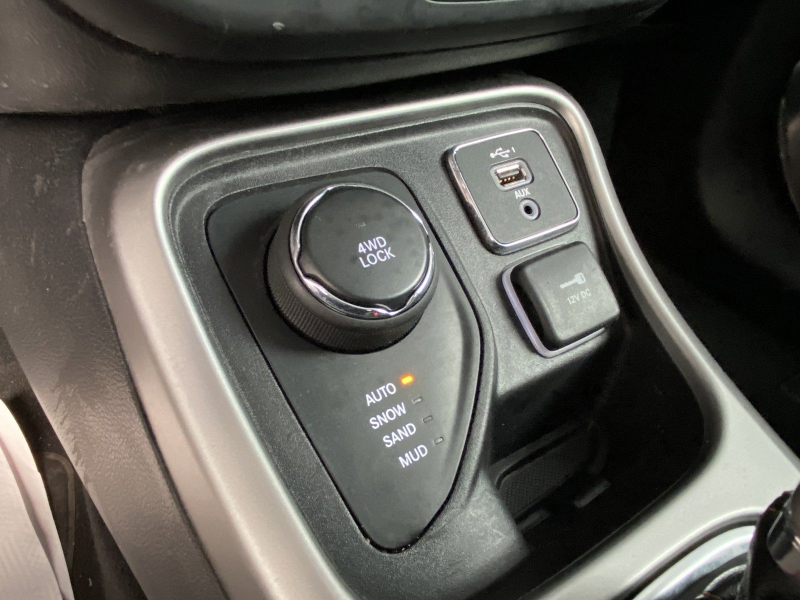 Used 2019 Jeep Compass Latitude w/ Popular Equipment Group image 25
